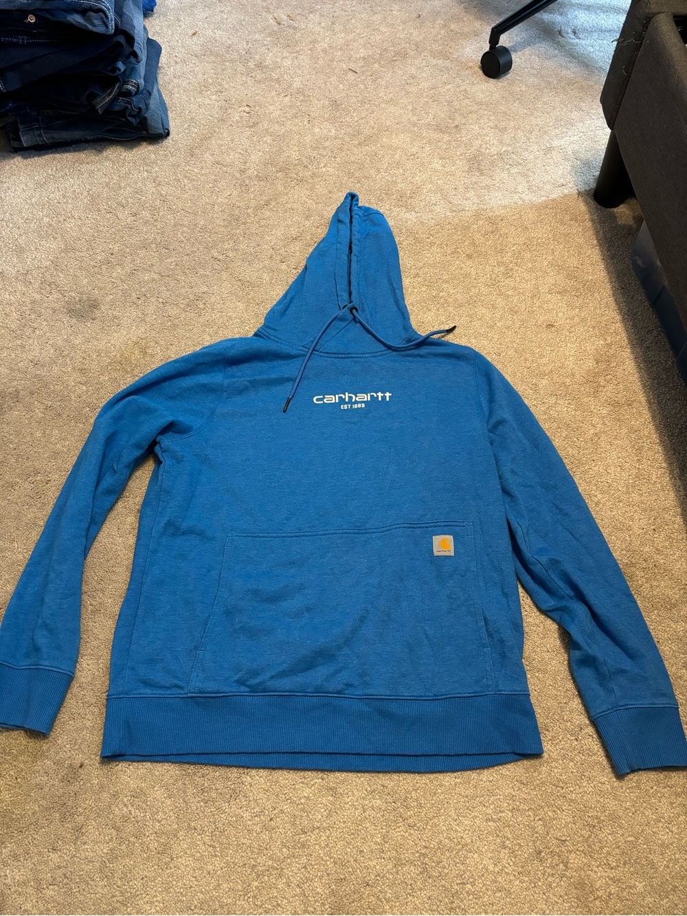 Woman’s Carhartt hoodie